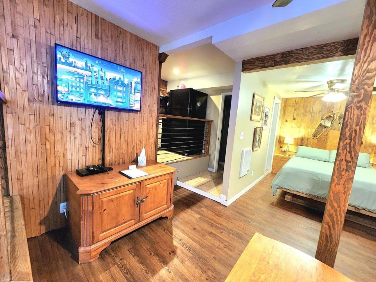 Miners Suite-Centrally Located In Shaver Lake شيفير ليك المظهر الخارجي الصورة