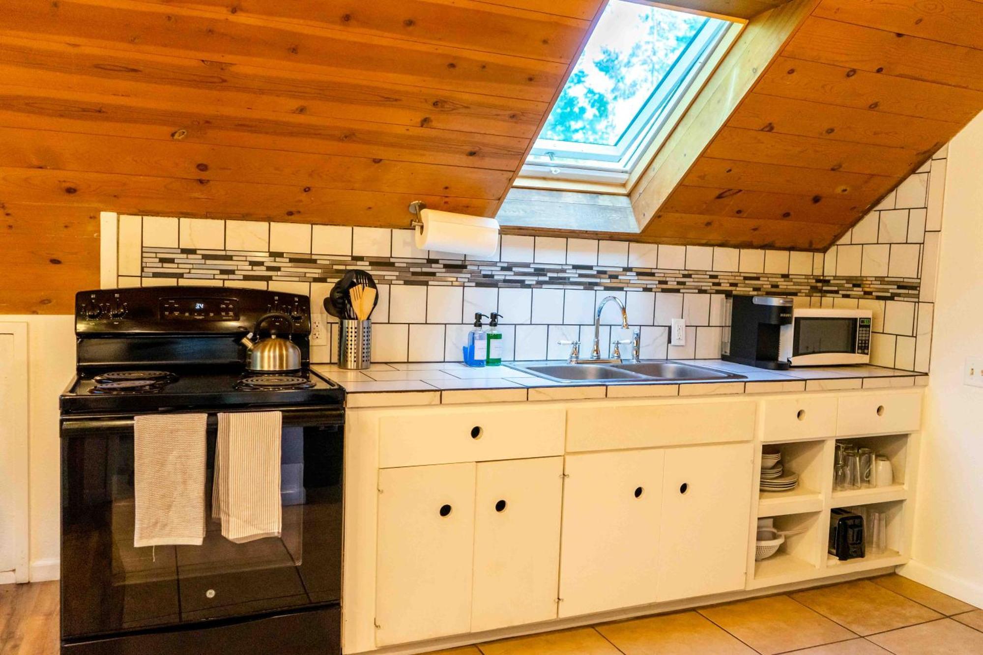 Miners Suite-Centrally Located In Shaver Lake شيفير ليك المظهر الخارجي الصورة