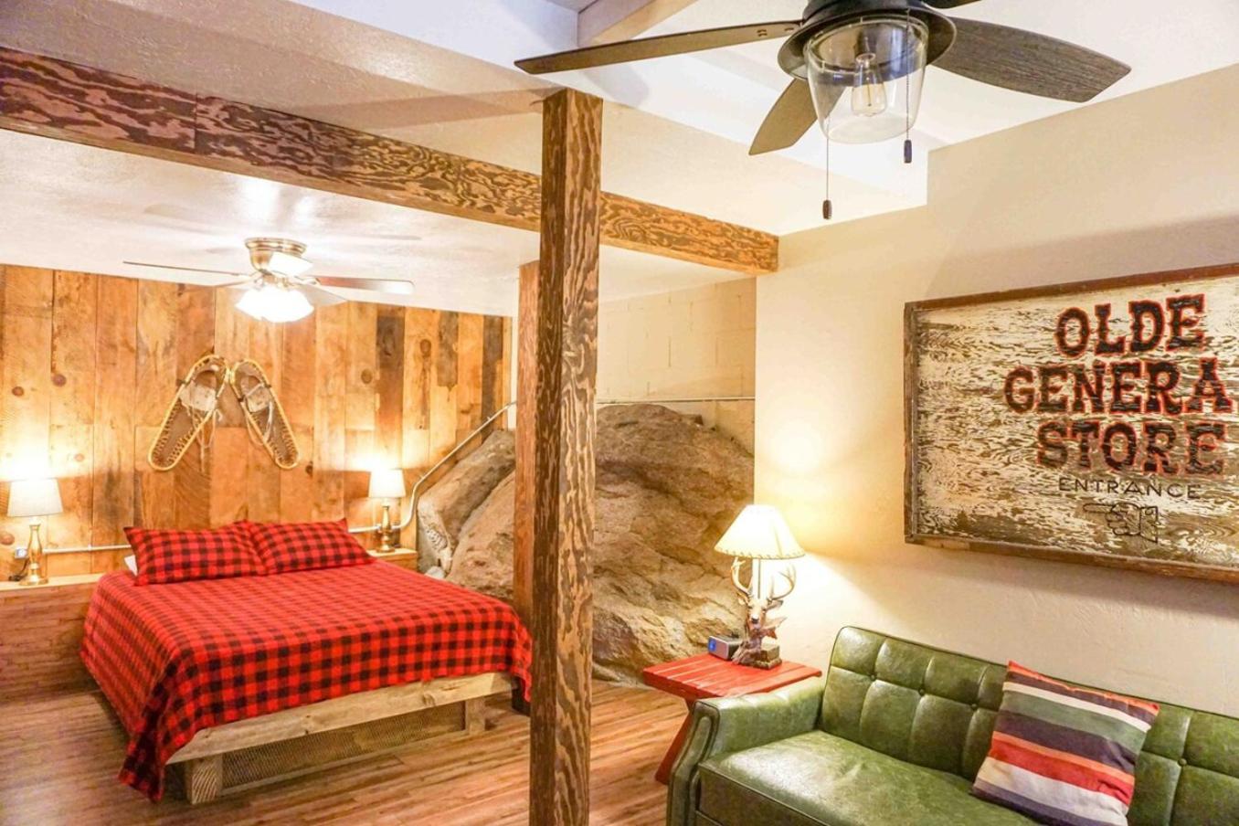 Miners Suite-Centrally Located In Shaver Lake شيفير ليك المظهر الخارجي الصورة