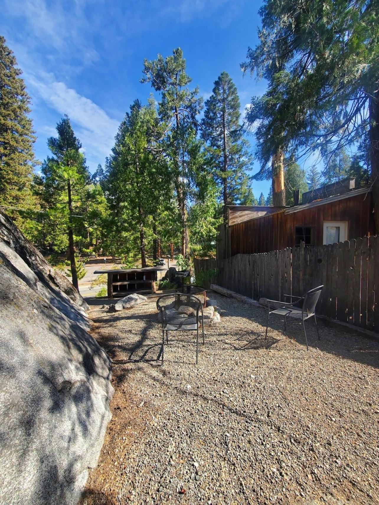 Miners Suite-Centrally Located In Shaver Lake شيفير ليك المظهر الخارجي الصورة
