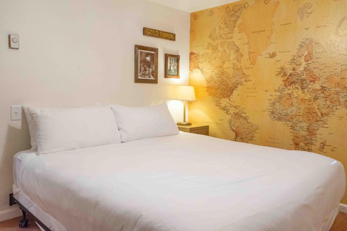 Miners Suite-Centrally Located In Shaver Lake شيفير ليك المظهر الخارجي الصورة